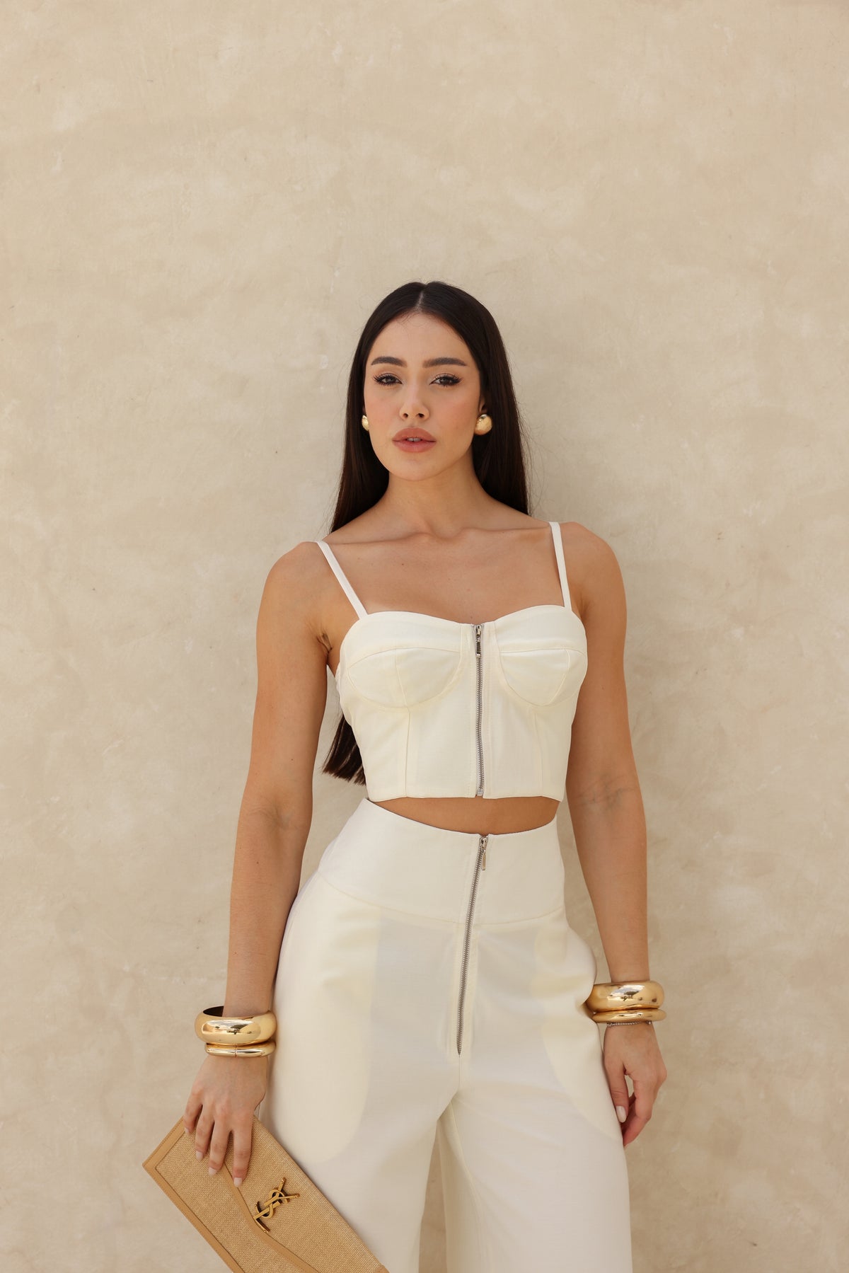 Conjunto feminino preto em Rayon Sensoriale com top corset e calça cintura alta.